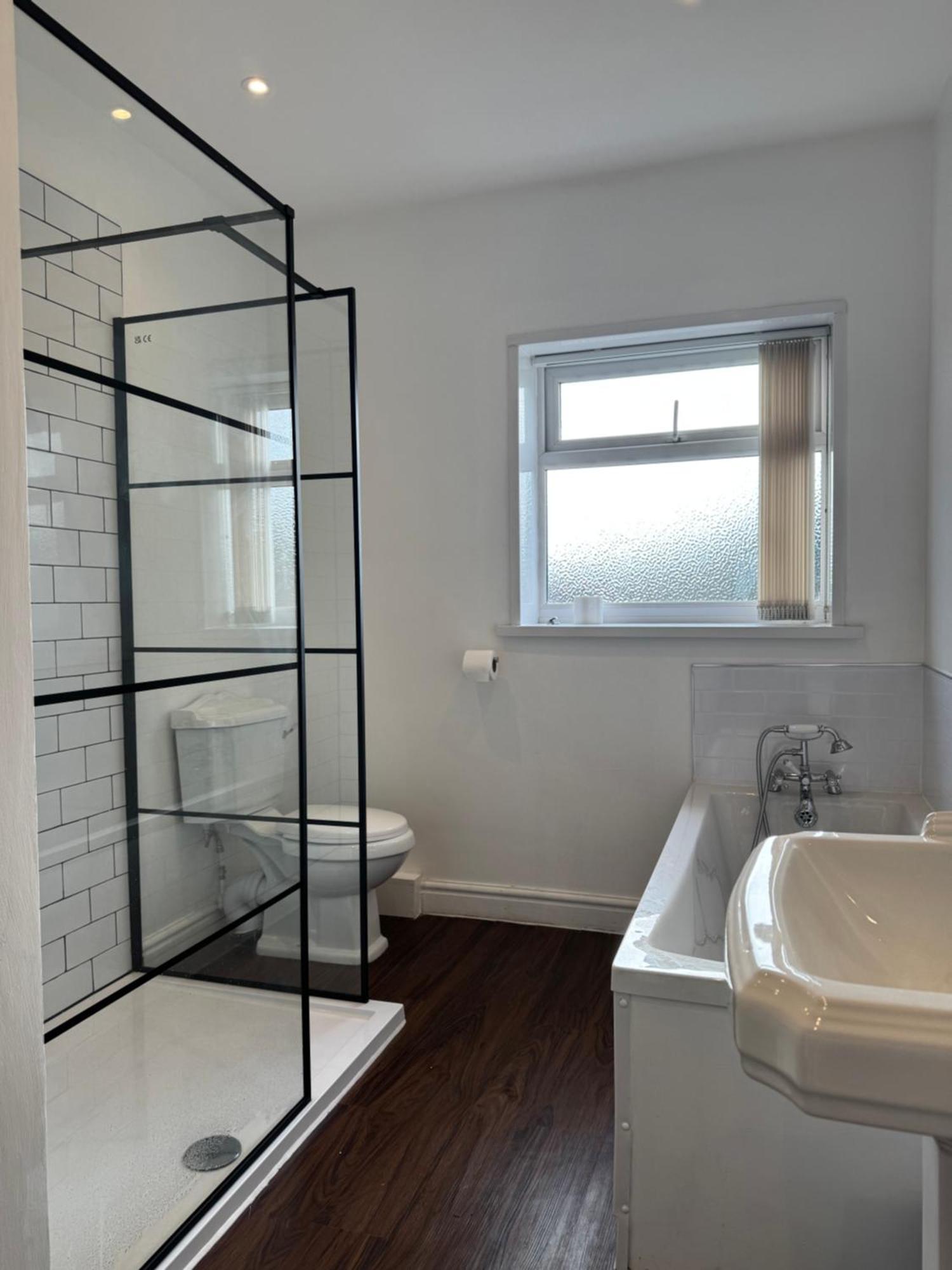 Spacious Victorian Birkdale Apartment With Garden Southport Buitenkant foto